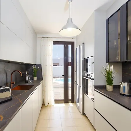 Almudena By * Playa Blanca