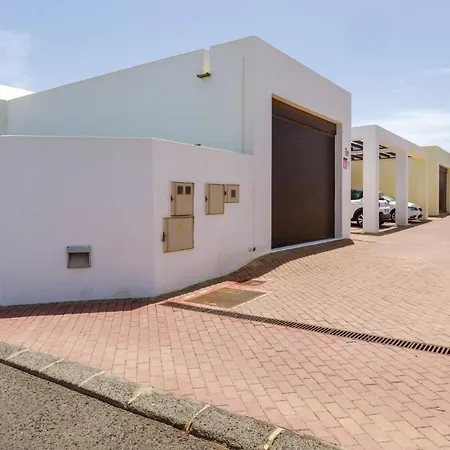 Villa Almudena By Playa Blanca (Lanzarote)